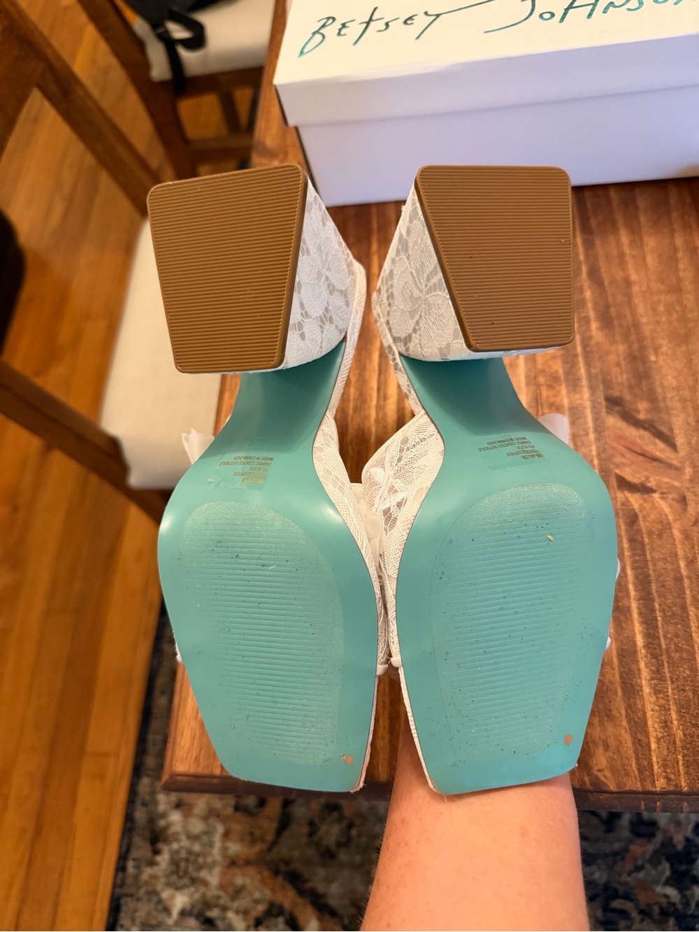 Betsey Johnson White Floral Embellished Mules - Picture 2 of 2